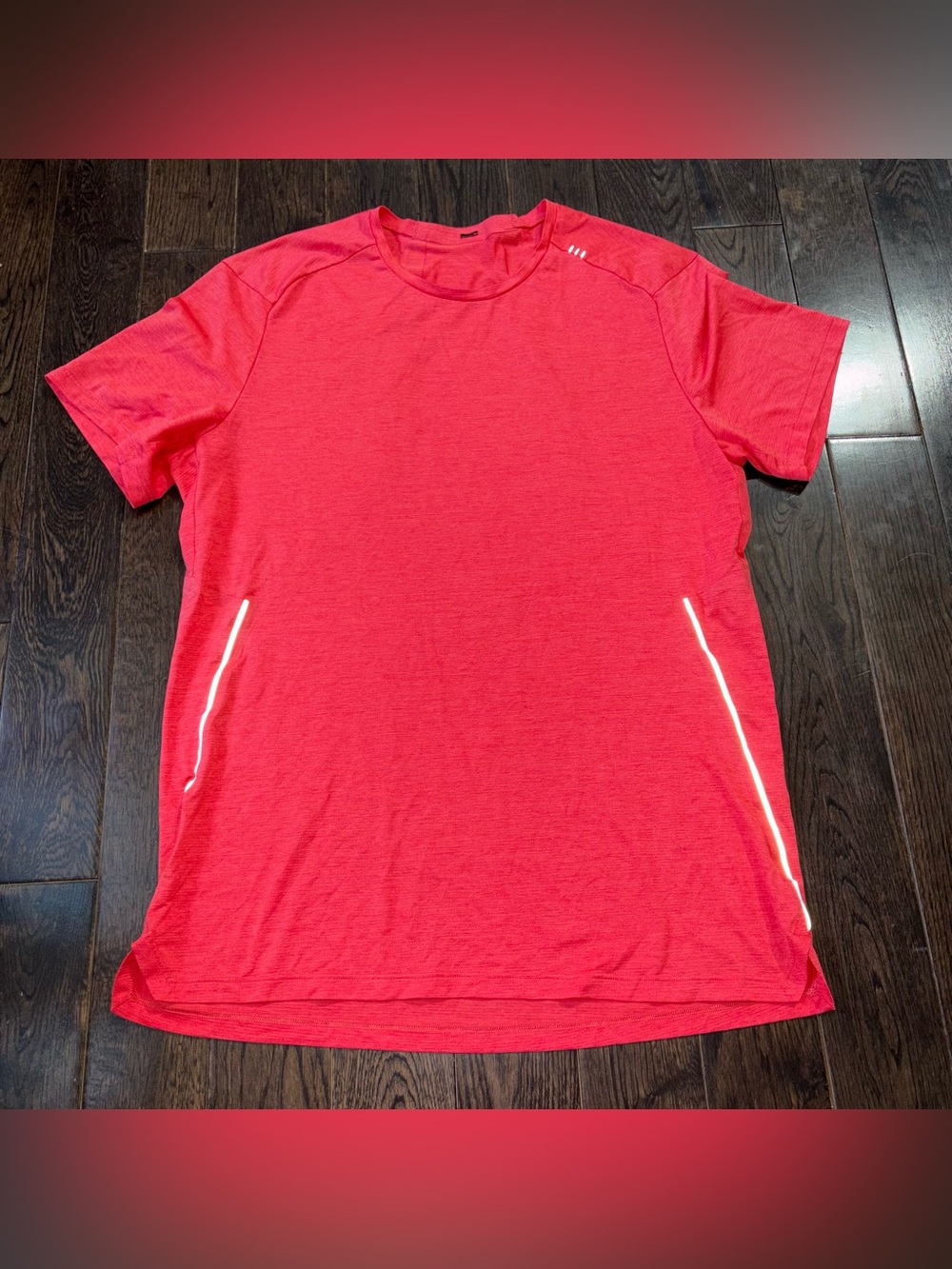 Lululemon mens red Active Tee with Reflective Accents